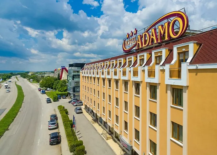Otel Adamo 3*